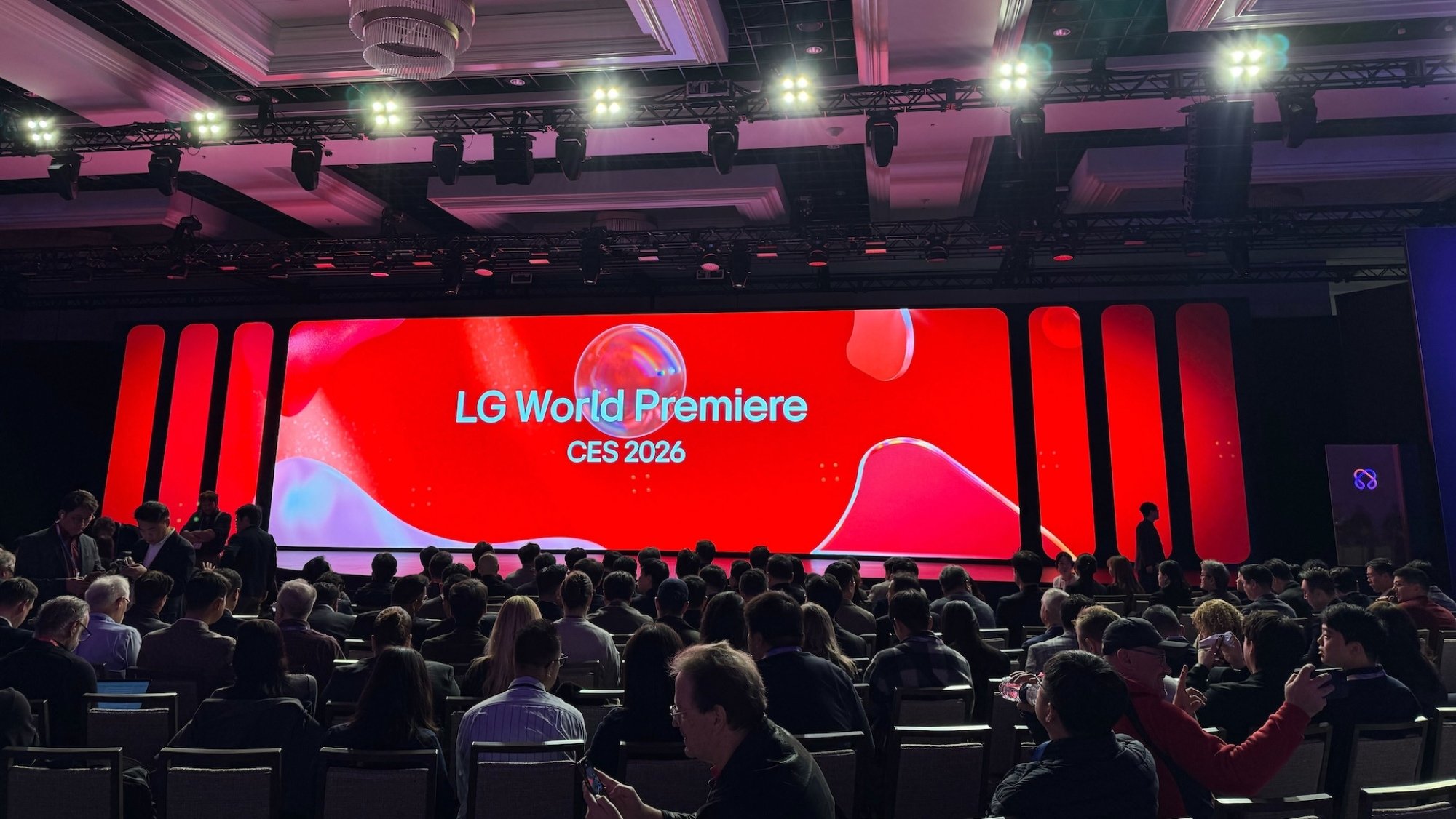 LG's CES keynote is ready to begin in Las Vegas.